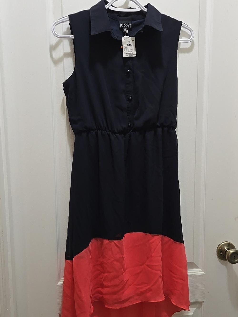 Sleeveless Button-Front Colorblock Dress - Navy and Coral